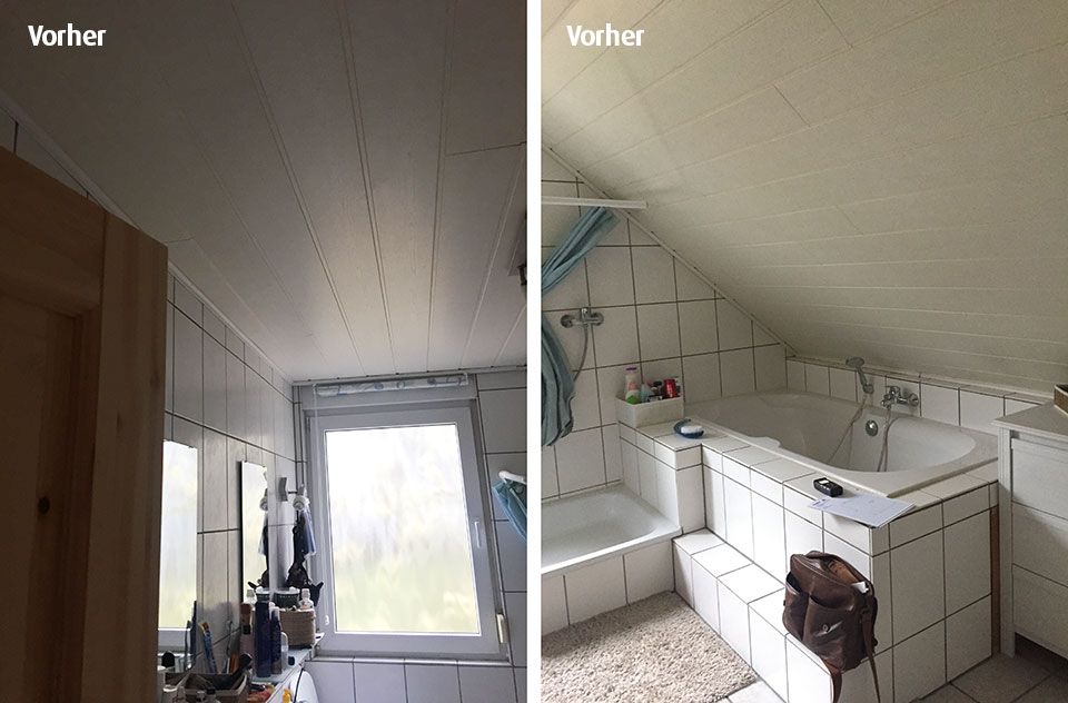 Das Badezimmer vor der Renovierung mit alter Holzdecke und vor den neuen Installationen